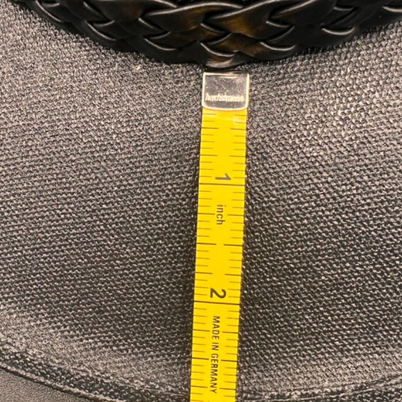 H20 Hat Gallero Style in Black/ Red Feather and Black headband  NWOT - Picture 5 of 9